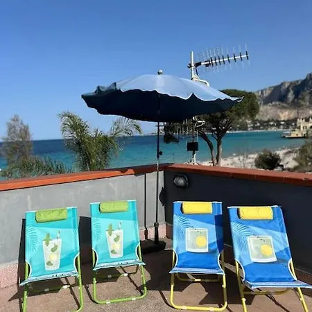 Marea Mondello فيلة *