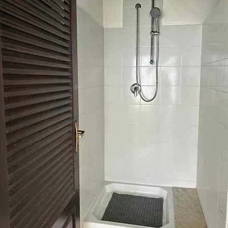 Marea Mondello Willa Palermo